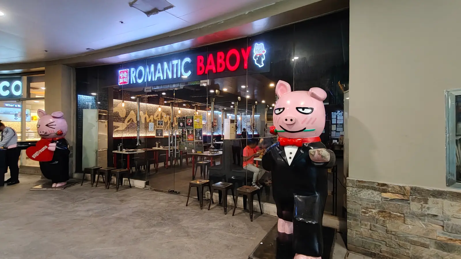 ROMANTIC BABOY in TriNoma